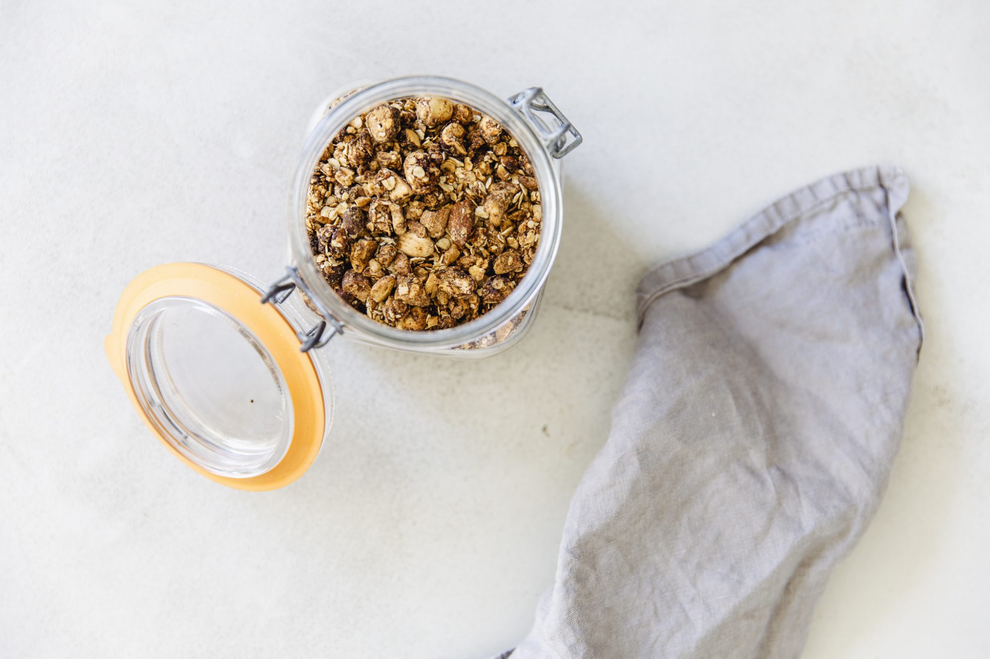 How to make healthy homemade granola Foodieness